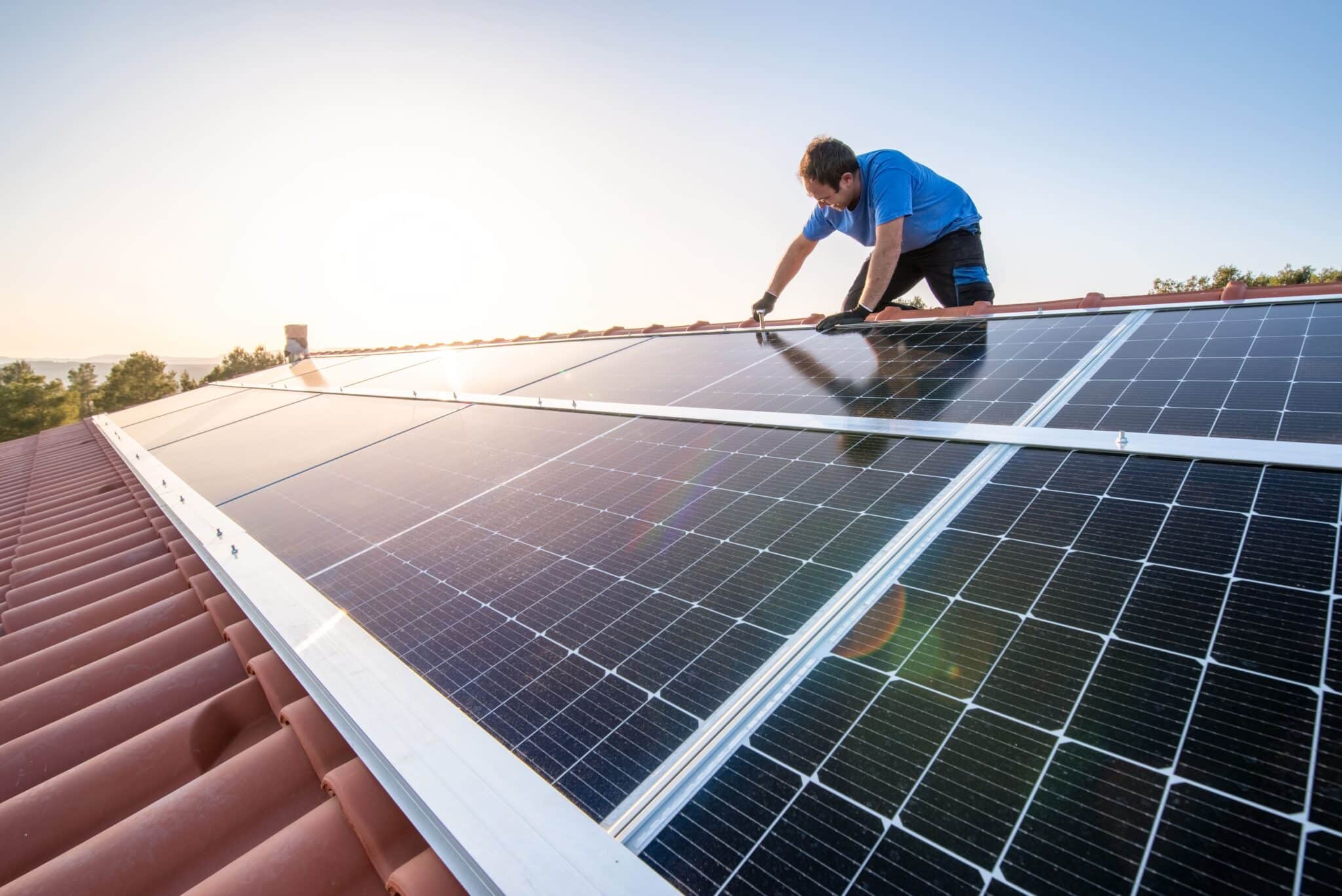 Panneaux photovoltaïques quelles aides ? Planigy par ES