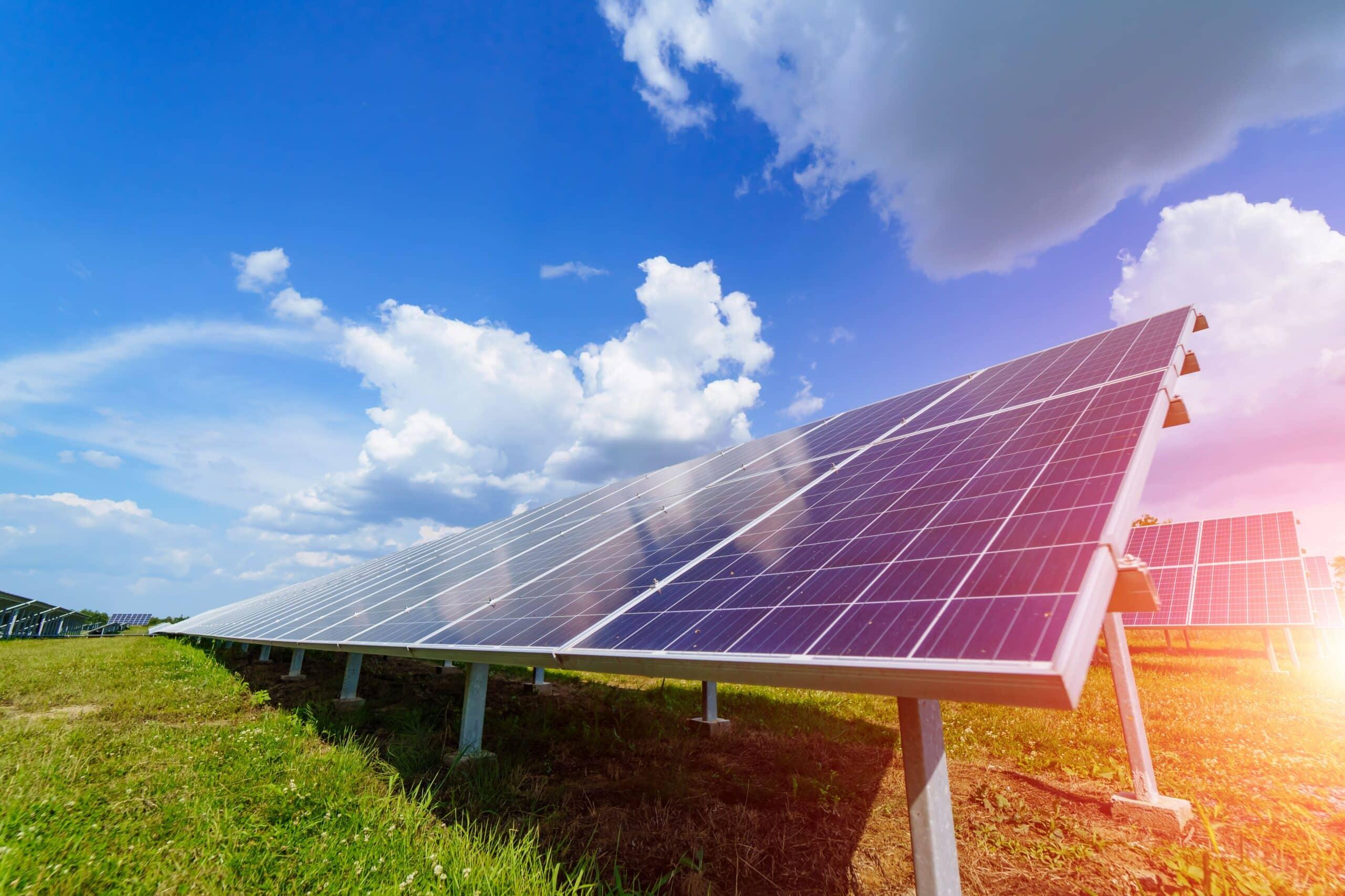 Info ou intox : les panneaux photovoltaïques polluent plus qu’ils n’économisent ?